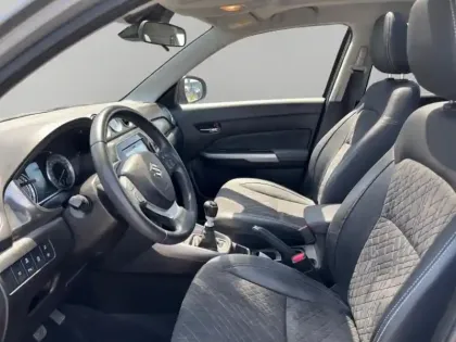 Photo 8 Suzuki Vitara  1.4 Boosterjet Hybrid 129ch Style