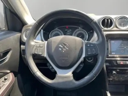 Photo 11 Suzuki Vitara  1.4 Boosterjet Hybrid 129ch Style