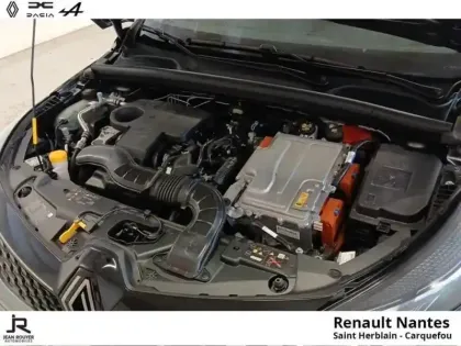 Photo 7 Renault Clio  1.6 E-Tech 145ch full hybrid Techno