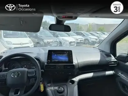 Photo 7 Toyota Proace  CITY Verso Medium 1.5 130 D-4D Executive BVA