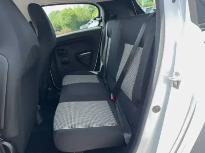 Photo 15 Renault Twingo  III Achat Intégral - 21