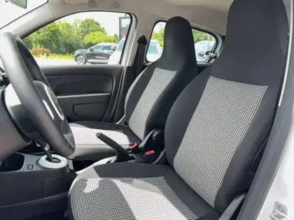 Photo 8 Renault Twingo  III Achat Intégral - 21