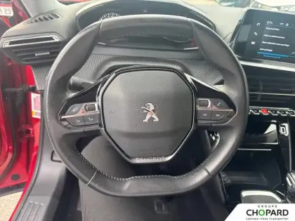 Photo 16 Peugeot 2008  PureTech 100 S&S BVM6