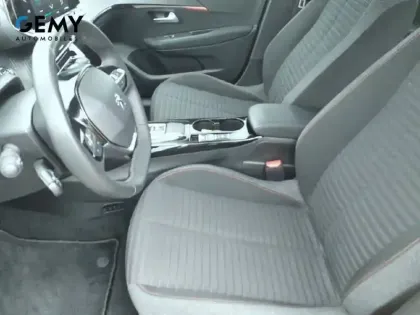 Photo 8 Peugeot 208  Electrique 50 kWh 136ch