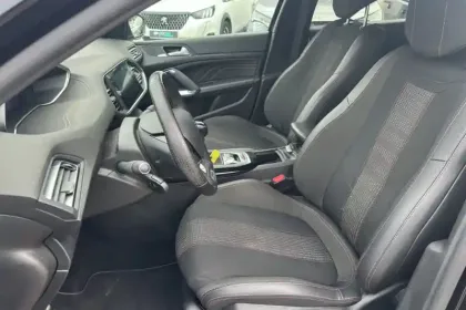 Photo 9 Peugeot 308  SW PureTech 130ch S&S BVM6