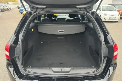 Photo 8 Peugeot 308  SW PureTech 130ch S&S BVM6