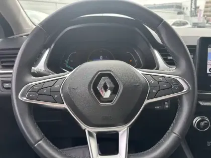 Photo 31 Renault Captur  E-Tech hybride 145