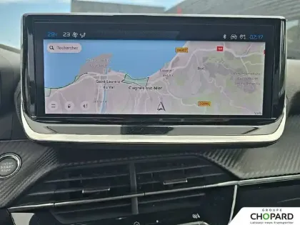 Photo 12 Peugeot 2008  Hybrid 136 e-DCS6