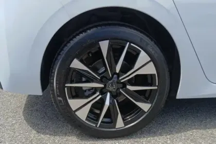 Photo 13 Peugeot 308  Hybrid 145 e-DCS6