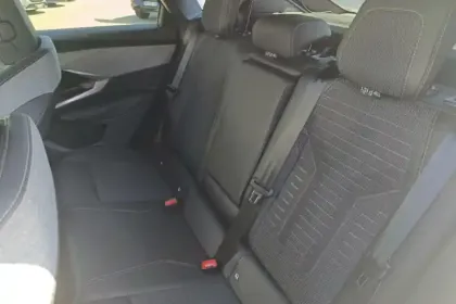 Photo 10 Peugeot 3008  Hybrid 136 e-DCS6