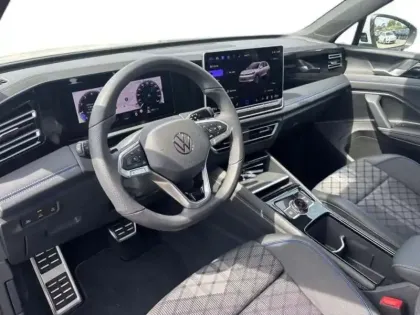 Photo 8 Volkswagen Tiguan NOUVEAU 1.5 ETSI 150CH DSG7 R LIN