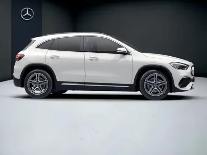 Photo 16 Mercedes GLA 220 d 4MATIC AMG Line
