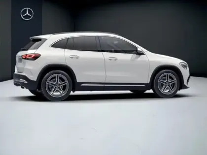 Photo 18 Mercedes GLA 220 d 4MATIC AMG Line