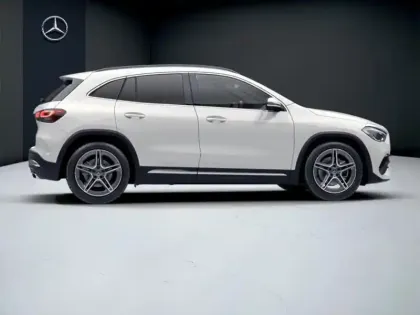 Photo 17 Mercedes GLA 220 d 4MATIC AMG Line
