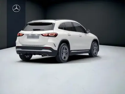 Photo 21 Mercedes GLA 220 d 4MATIC AMG Line
