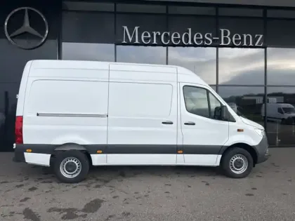 Photo 5 Mercedes Sprinter 317 CDI Fourgon 37S 12M3 L2H2 