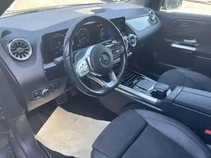 Photo 13 Mercedes GLA 200 d AMG Line