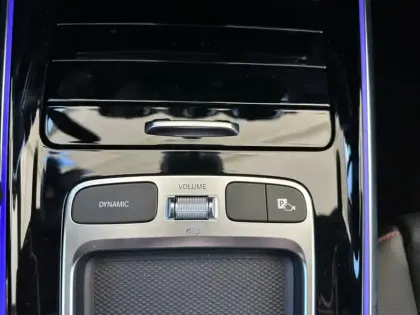Photo 17 Mercedes GLB 200 d AMG Line