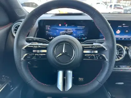 Photo 12 Mercedes GLB 200 d AMG Line