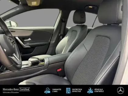 Photo 16 Mercedes Classe A A 180 d Progressive Line 