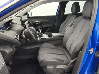 Photo 24 Peugeot 3008 1.5 BlueHDi 130ch Allure
