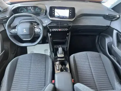 Photo 7 Peugeot 2008  e- 136ch Style