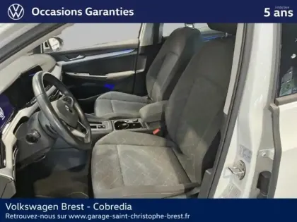 Photo 7 Volkswagen Golf  1.0 eTSI OPF 110ch Life Business DSG7