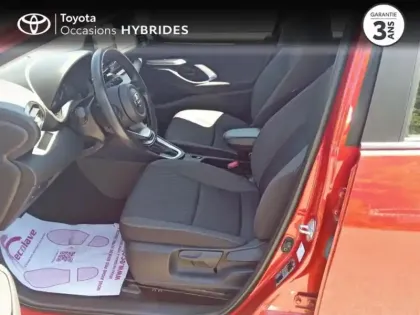 Photo 10 Toyota Yaris  116h Dynamic Business 5p + Programme Beyond Zero Academy MY21