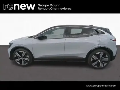 Photo 7 Renault Megane  E-Tech Electric EV60 220ch Iconic super charge -B