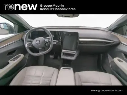 Photo 14 Renault Megane  E-Tech Electric EV60 220ch Iconic super charge -B