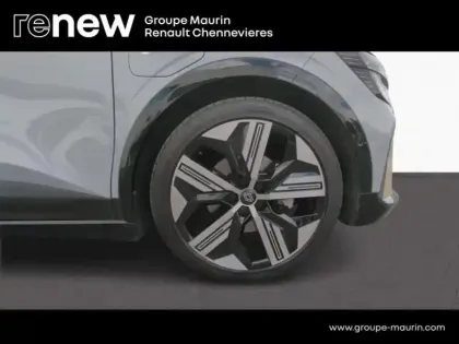 Photo 10 Renault Megane  E-Tech Electric EV60 220ch Iconic super charge -B