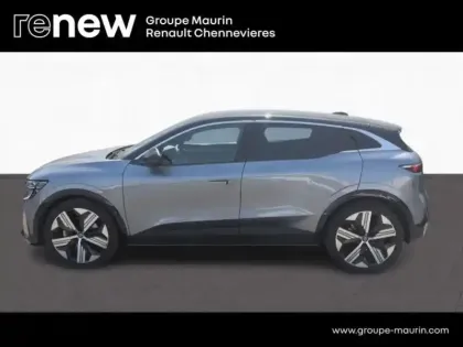 Photo 7 Renault Megane  E-Tech Electric EV60 220ch Iconic super charge -B