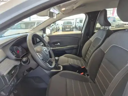 Photo 13 Dacia Jogger  1.0 ECO-G 100ch Extreme 7 places