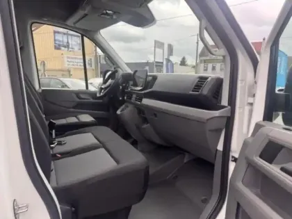 Photo 9 Volkswagen Crafter  Fg 35 L3H3 2.0 TDI 140ch Business Traction BVA8