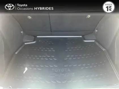 Photo 9 Toyota C-HR  122h Dynamic 2WD E-CVT