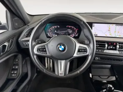 Photo 11 BMW Serie 1 Série 1 118iA 136ch M Sport DKG7