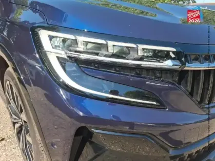 Photo 12 Renault Espace  1.2 E-Tech full hybrid 200ch Iconic 5 places - 24