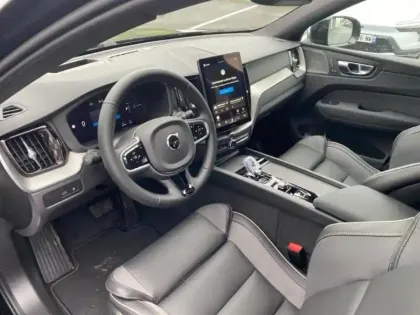 Photo 9 Volvo Xc60  T6 Hybride Rechargeable 350ch Black Edition Geartronic 8 AWD