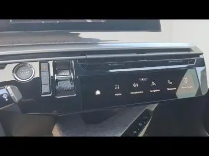 Photo 14 Peugeot 3008  1.2 Hybrid 136ch Allure e-DCS6