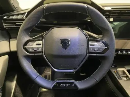Photo 9 Peugeot 308  SW 1.2 Hybrid 145ch GT e-DCS6