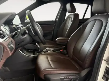 Photo 8 BMW X1  sDrive18dA 150ch xLine
