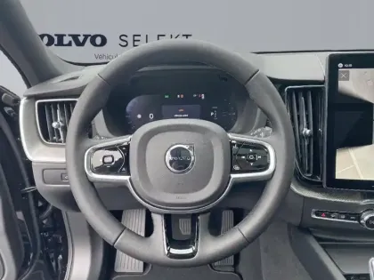 Photo 25 Volvo XC60  T6 Hybride Rechargeable 253 + 145ch Black Edition Geartronic 8 AWD