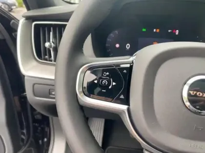 Photo 14 Volvo Xc60  T6 Hybride Rechargeable 253 + 145ch Black Edition Geartronic 8 AWD