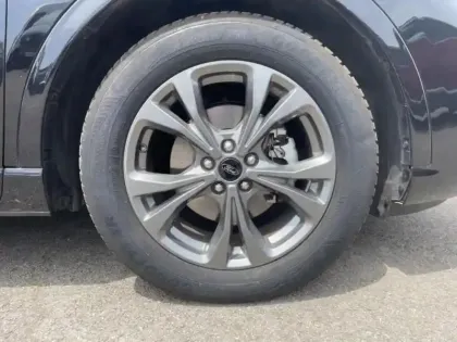 Photo 8 Ford Kuga  2.5 Duratec 190 ch FHEV E85 ST-Line X BVA