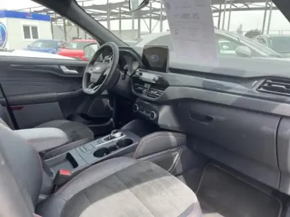 Photo 10 Ford Kuga  2.5 Duratec 190 ch FHEV E85 ST-Line X BVA