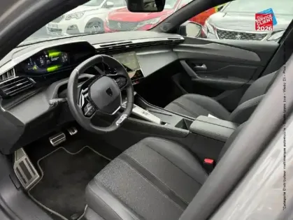 Photo 14 Peugeot 308  1.2 Hybrid 136ch GT e-DCS6