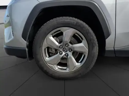 Photo 10 Toyota Rav4  Hybride 218ch Première Edition 2WD