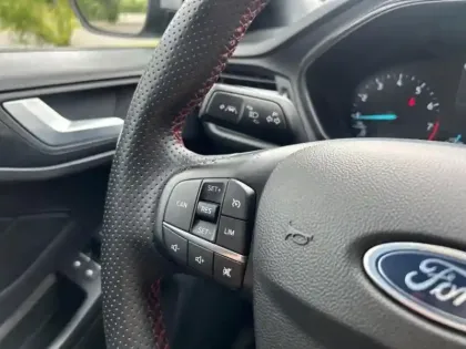 Photo 14 Ford Focus  SW 1.0 EcoBoost mHEV 125ch ST-Line X