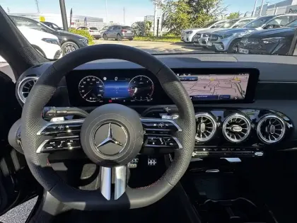 Photo 12 Mercedes Classe A  200 d