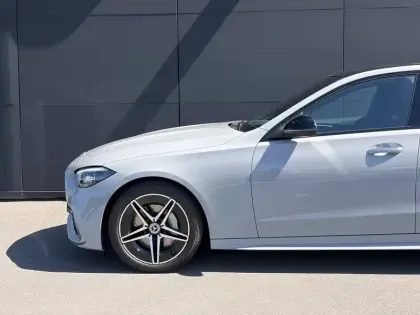 Photo 6 Mercedes Classe C  220 d 9G-Tronic